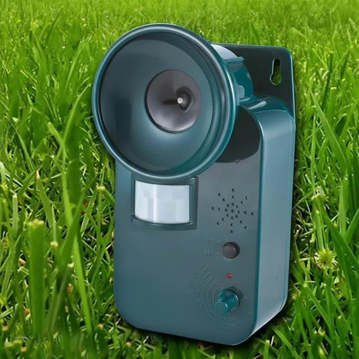 Ultra_Sonic_Pest_Repeller_-_5000_Sqft_Motion_Sensor_Animal_Control_Device_0