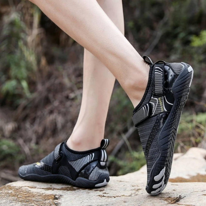 Wasserschuhe-Rutschfeste-Profilsohle-Leichte-orthopadische-Stutze-BareCurrent-10